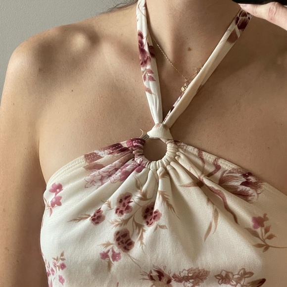 Floral halter top - Picture 2 of 4